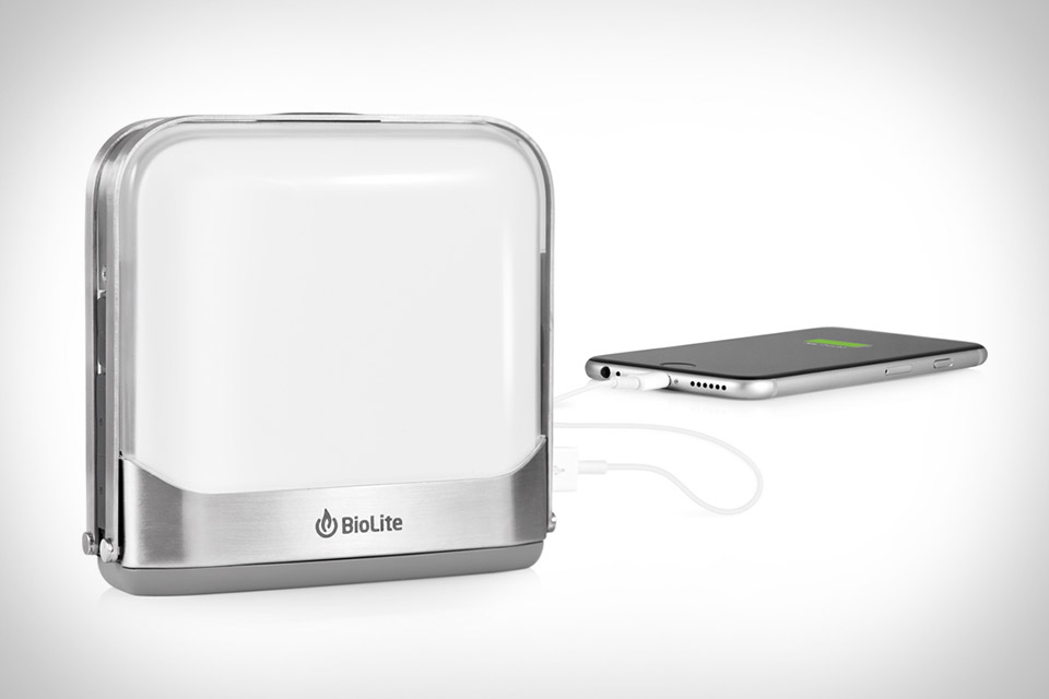 Светильник BioLite BaseLantern