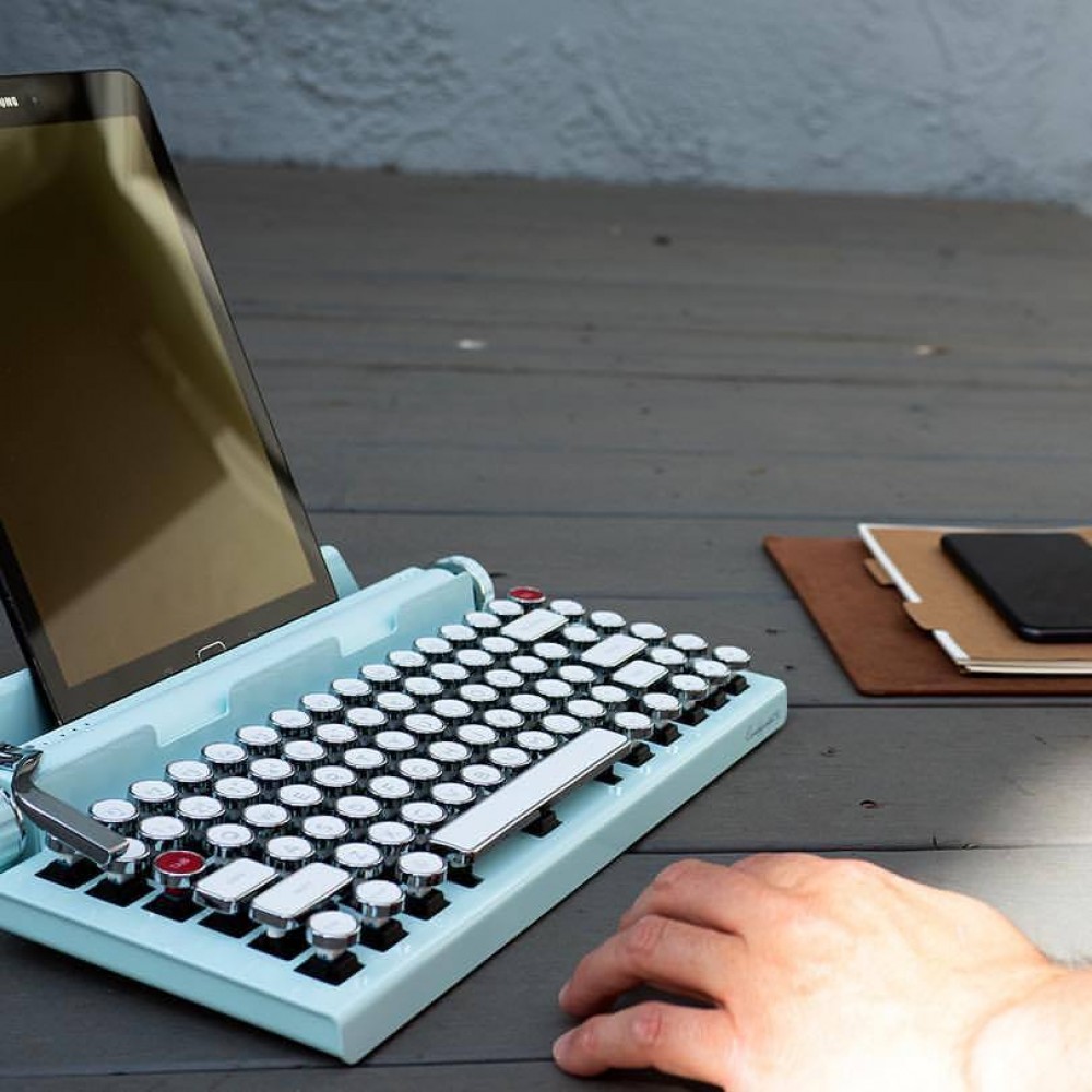 Клавиатура s color. Клавиатура qwerkywriter. qwerkywriter s клавиатура. механическая клавиатура qwerkywriter s. клавиатура azio retro.