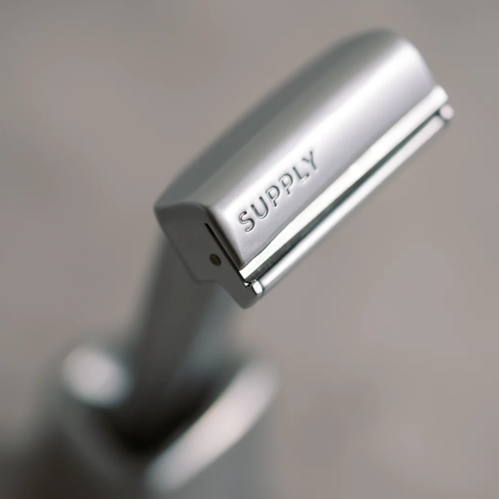 The single edge. Безопасная бритва, односторонняя. supply single edge pro injector blade. бритва supply фото.