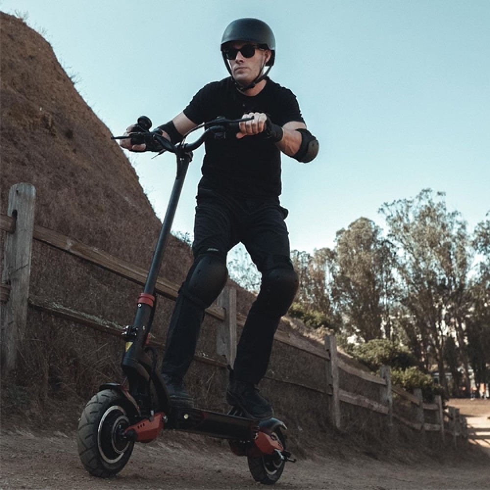 Yyd robo electric kick scooter